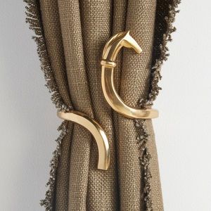 - Anthropologie Darby Equestrian Curtain Tieback (horse) NWT